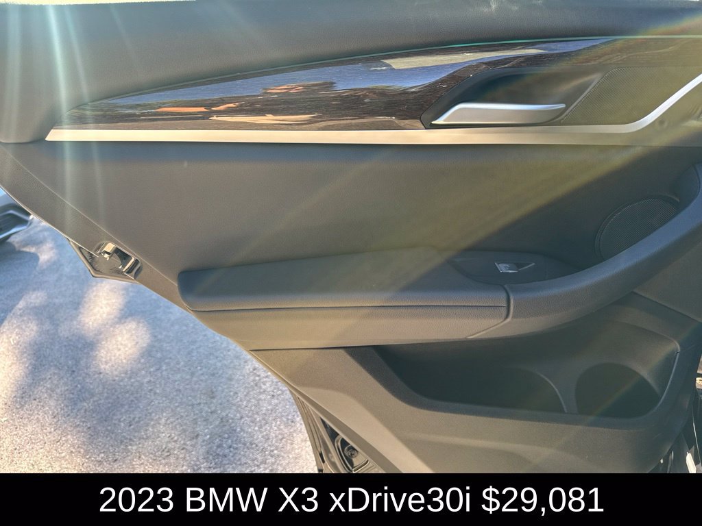 Used 2023 BMW X3 xDrive30i AWD/4WD image 16