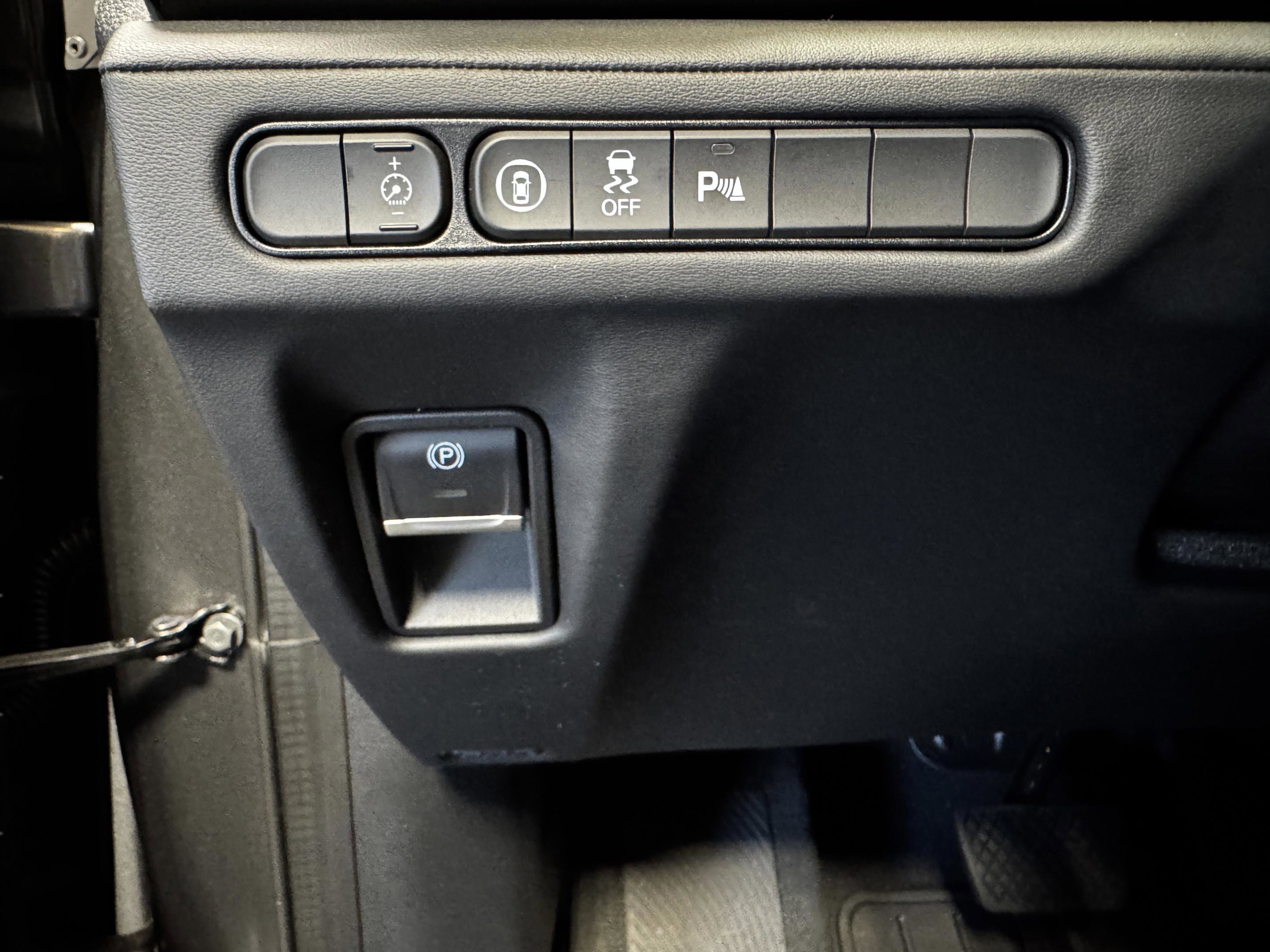 Certified 2023 Acura MDX FWD w/ Technology Package image 21
