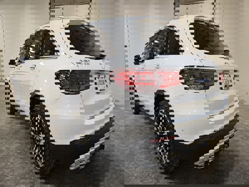 Used 2021 Mercedes-Benz GLC 300 4MATIC image 6