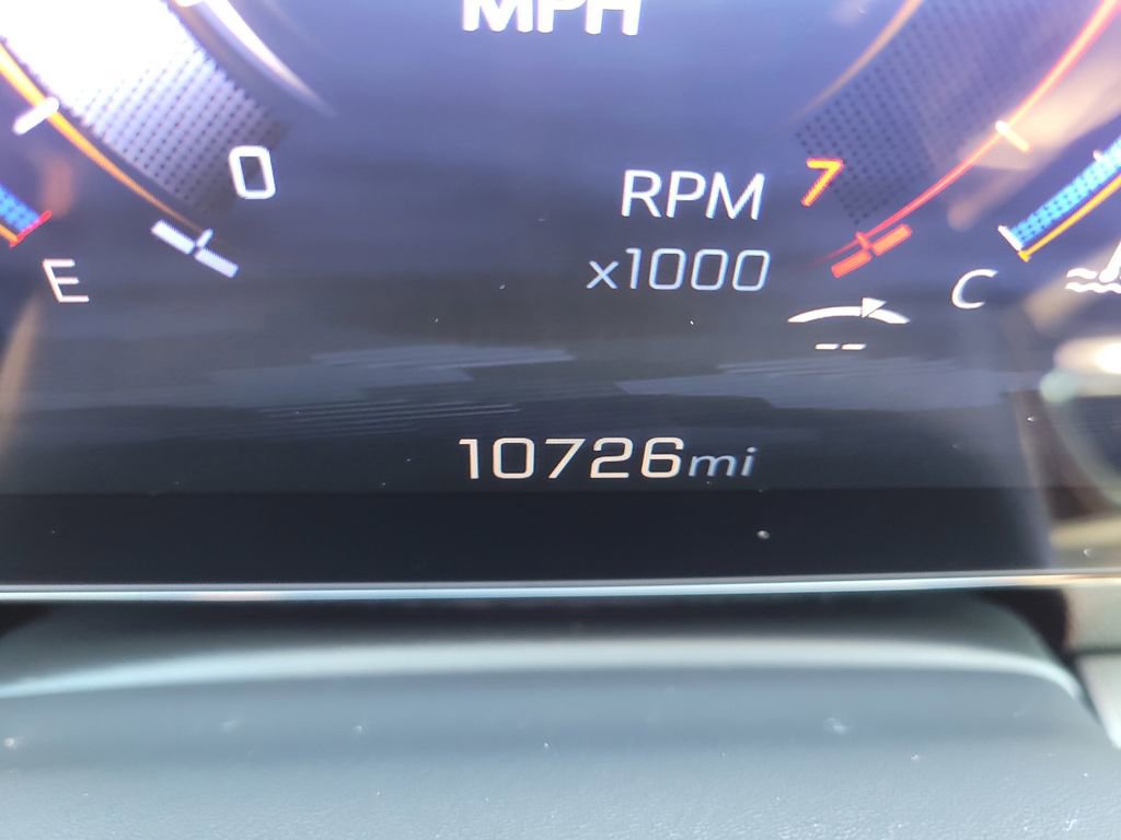 Used 2025 Chevrolet Traverse LT FWD image 30