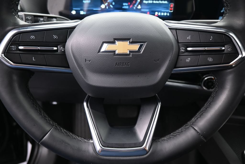 Used 2025 Chevrolet Equinox LT FWD image 31
