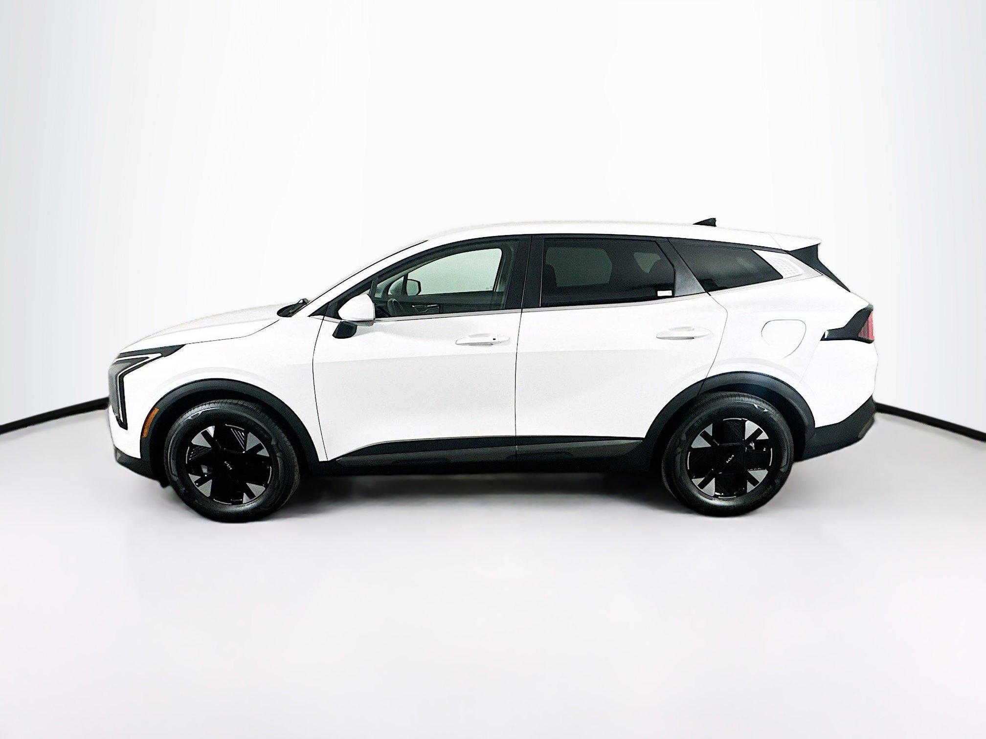 Used 2026 Kia Sportage LX FWD image 4
