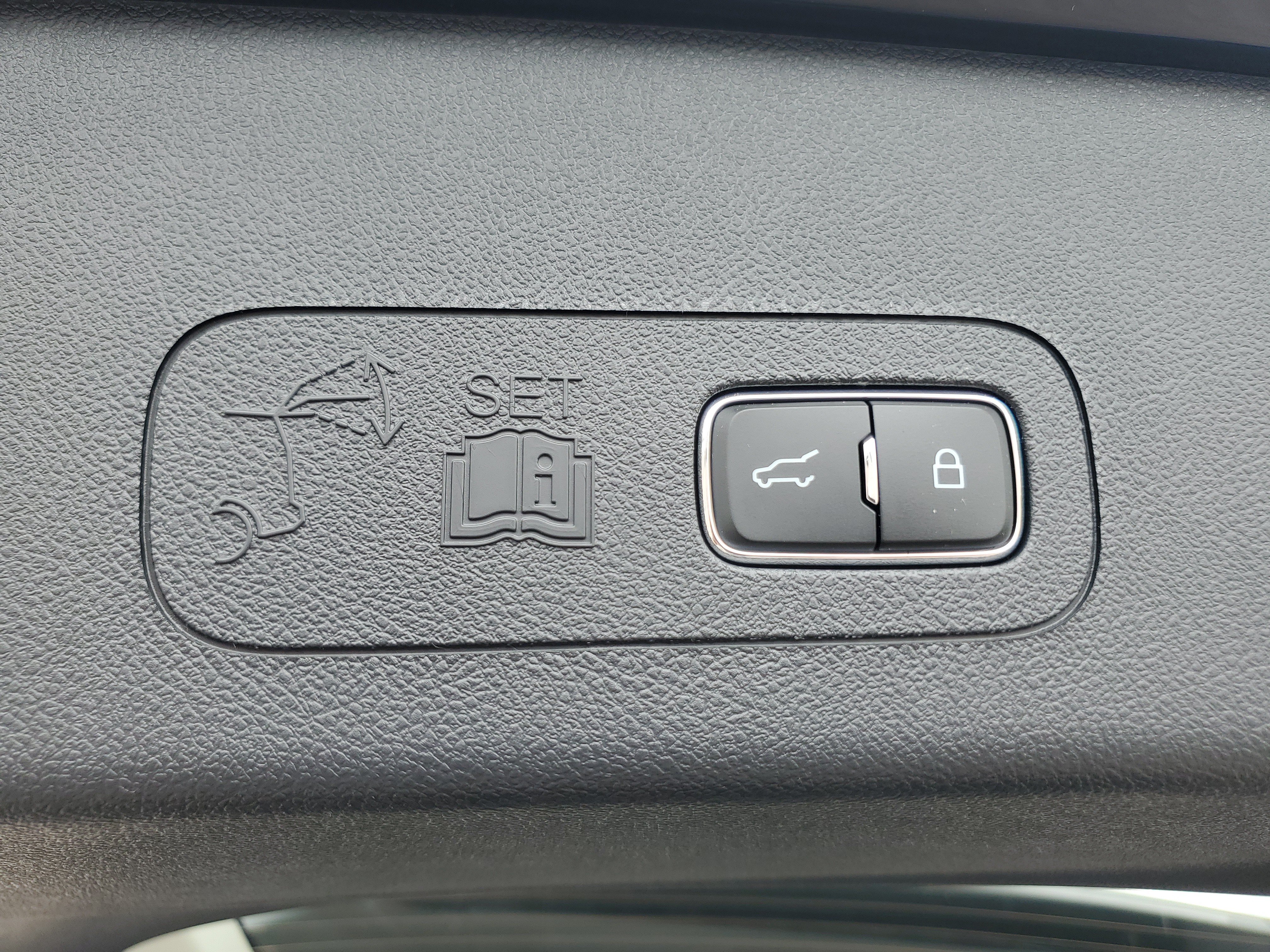 New 2026 Lincoln Aviator AWD image 30