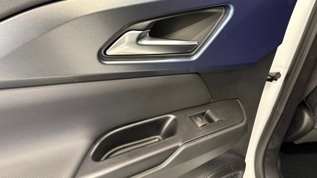 New 2026 Chevrolet Equinox EV LT AWD/4WD image 20