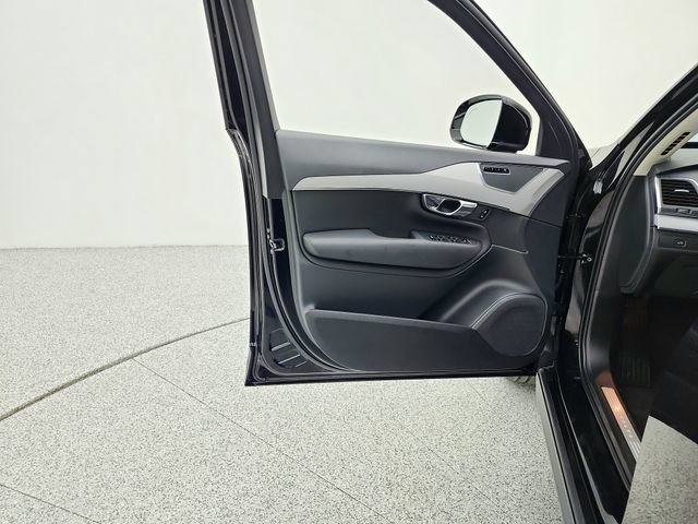 Certified 2025 Volvo XC90 B5 Core w/ Protection Package Premier AWD/4WD image 25
