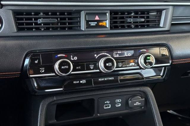 Certified 2025 Honda Pilot Sport image 25