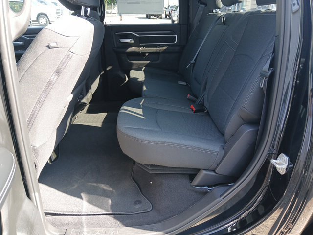 New 2026 RAM 3500 Big Horn AWD/4WD image 18