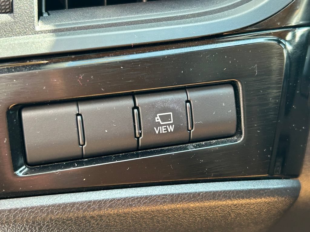 Used 2022 Lexus ES 300h w/ Luxury Package FWD image 26