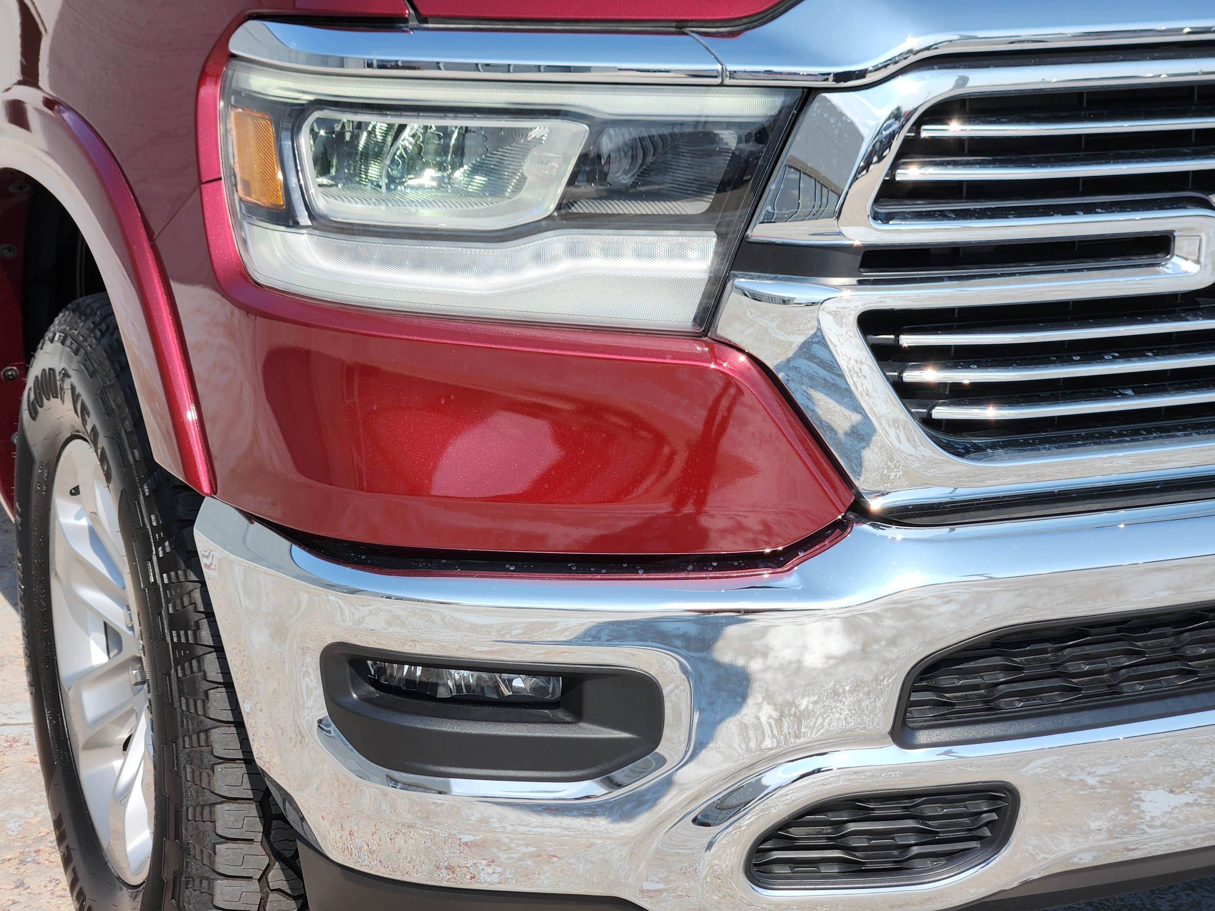 Used 2022 RAM 1500 Laramie AWD/4WD image 10