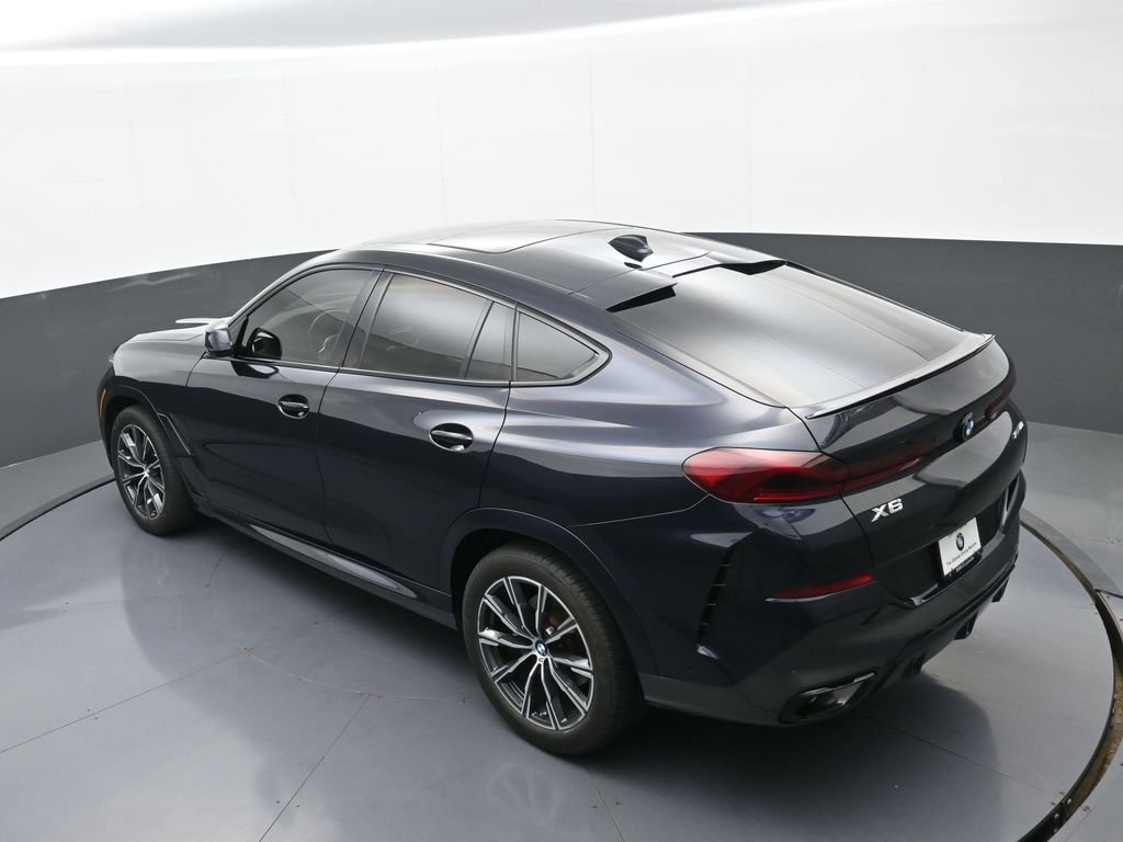 Used 2022 BMW X6 xDrive40i w/ M Sport Package AWD/4WD image 33