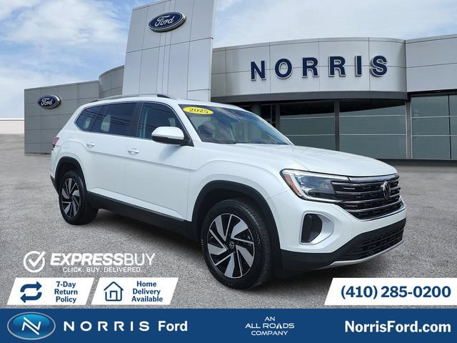Used 2025 Volkswagen Atlas SEL AWD/4WD image 1