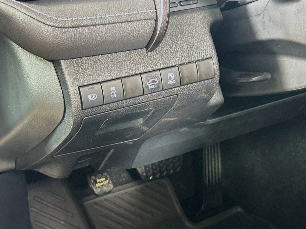 Certified 2023 Toyota Camry SE FWD image 11