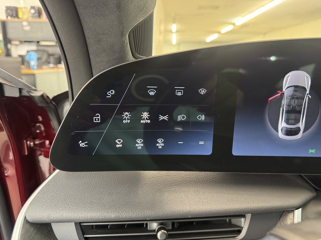 Used 2025 Lucid Air Touring AWD/4WD image 19