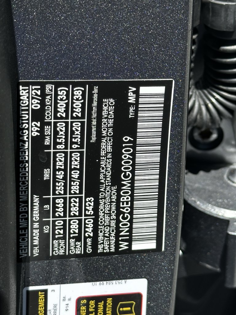 Certified 2021 Mercedes-Benz GLC 43 AMG 4MATIC image 35