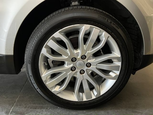 Used 2016 Land Rover Range Rover Sport HSE AWD/4WD image 12