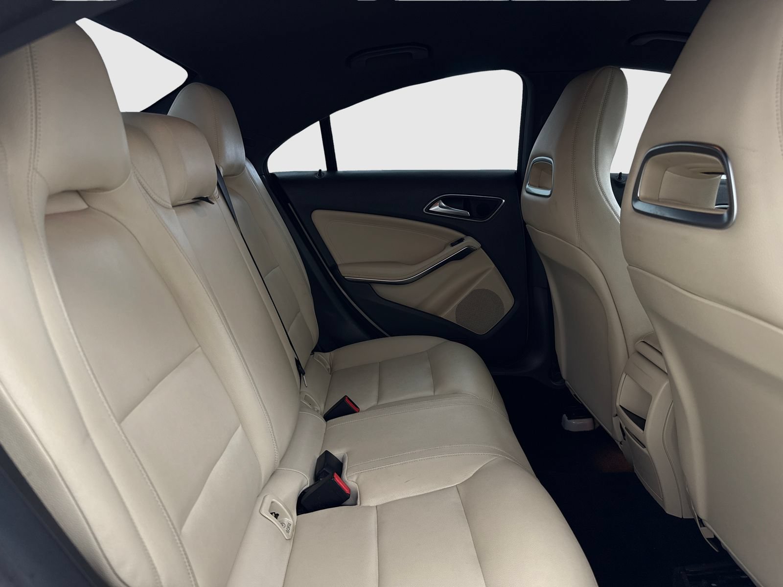 Used 2014 Mercedes-Benz CLA 250 image 42