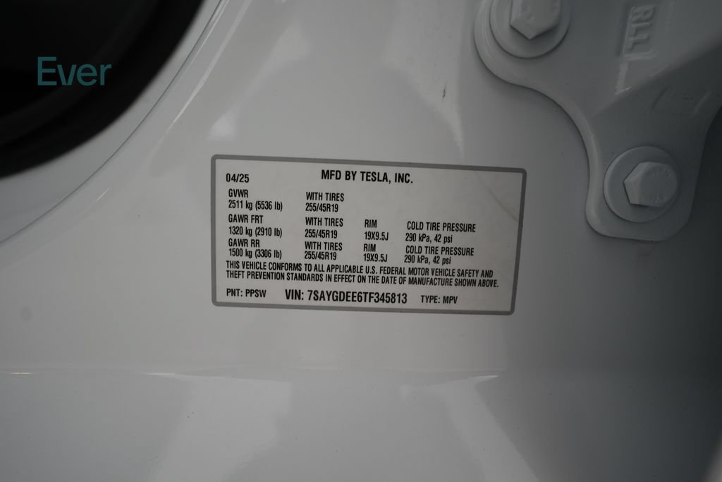 Used 2026 Tesla Model Y AWD image 24