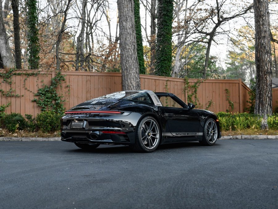 Used 2023 Porsche 911 50th Anniversary Edition image 9