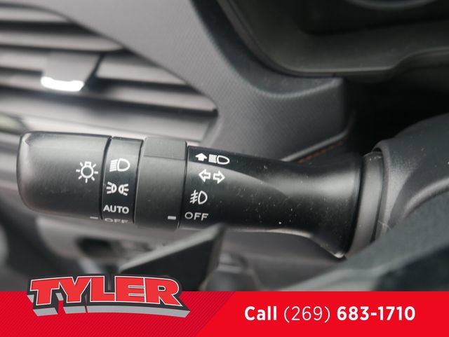 Used 2025 Subaru Forester Touring AWD/4WD image 27