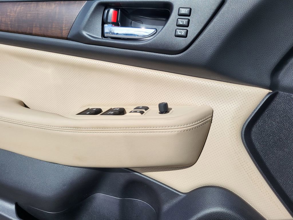 Used 2016 Subaru Outback 3.6R Limited image 28