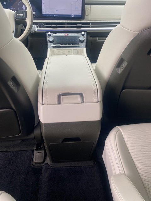 Certified 2025 Hyundai Santa Fe Calligraphy image 29