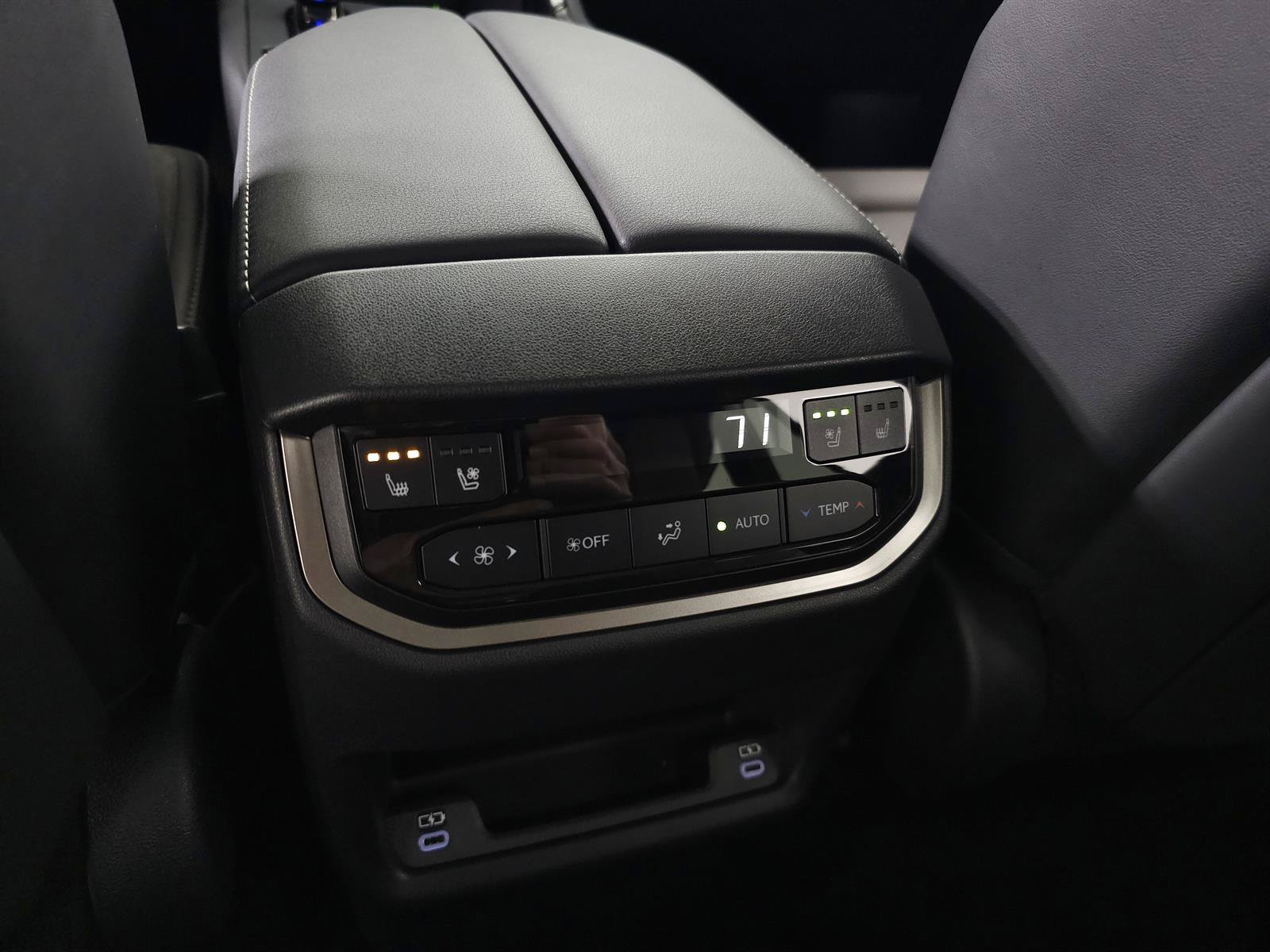 Used 2025 Lexus TX 350 AWD w/ Technology Package image 38