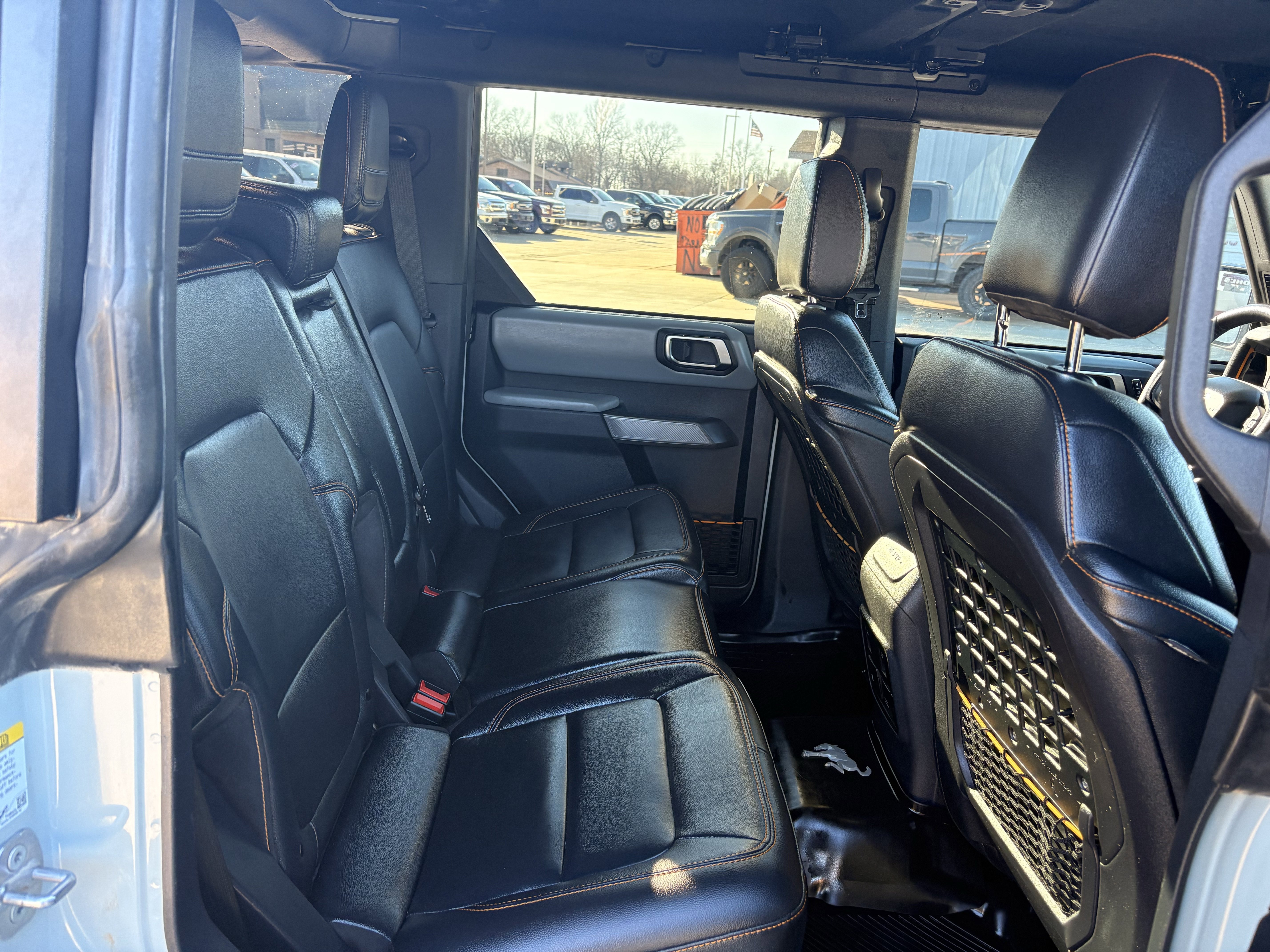 Used 2022 Ford Bronco Badlands image 7