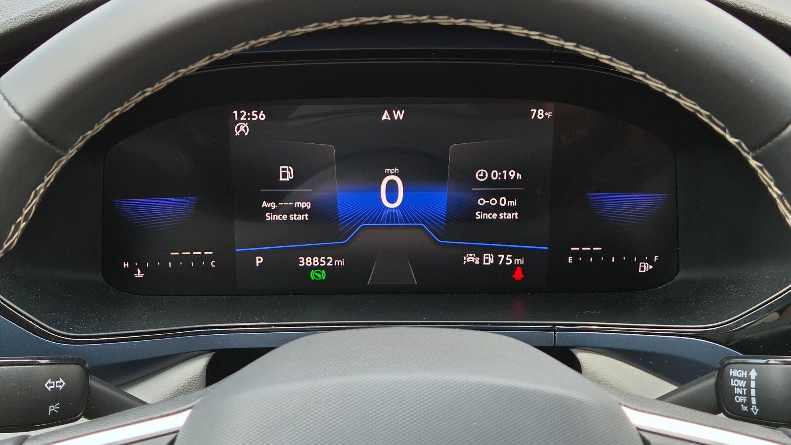 Certified 2023 Volkswagen Taos SE w/ Panoramic Sunroof Package FWD image 30