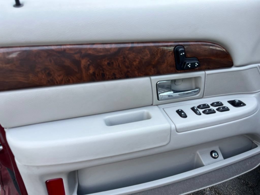 Used 2005 Mercury Grand Marquis LS RWD image 44