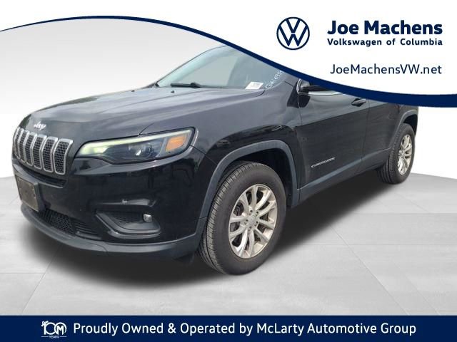 Used 2019 Jeep Cherokee Latitude w/ Popular Appearance Group