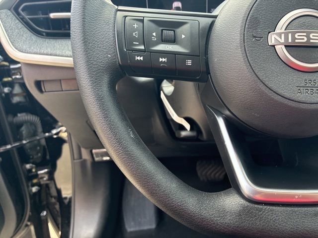Used 2026 Nissan Kicks SV w/ Charging Package FWD image 22