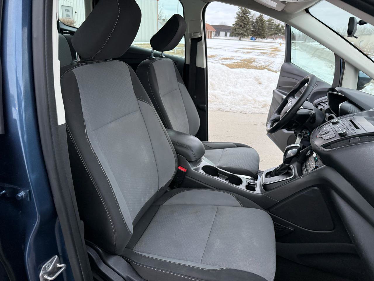 Used 2018 Ford C-MAX SE w/ Cold Weather Package image 24