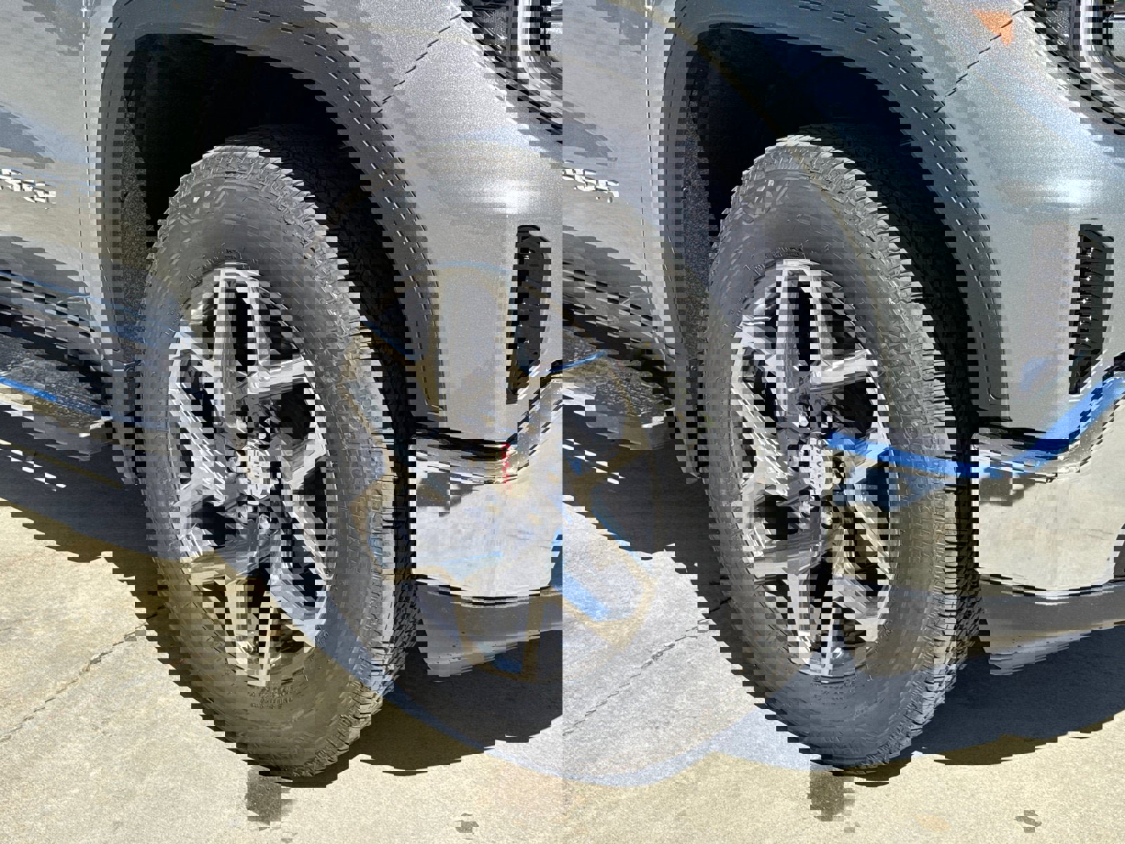 New 2026 GMC Sierra 1500 SLT w/ SLT Premium Plus Package image 6