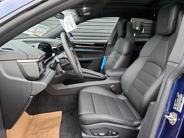 New 2025 Porsche Macan 4 Electric AWD/4WD image 14