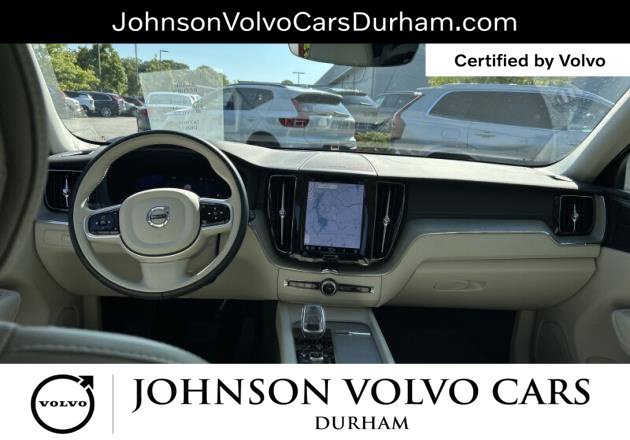 Used 2023 Volvo XC60 B5 Ultimate w/ Climate Package FWD image 8