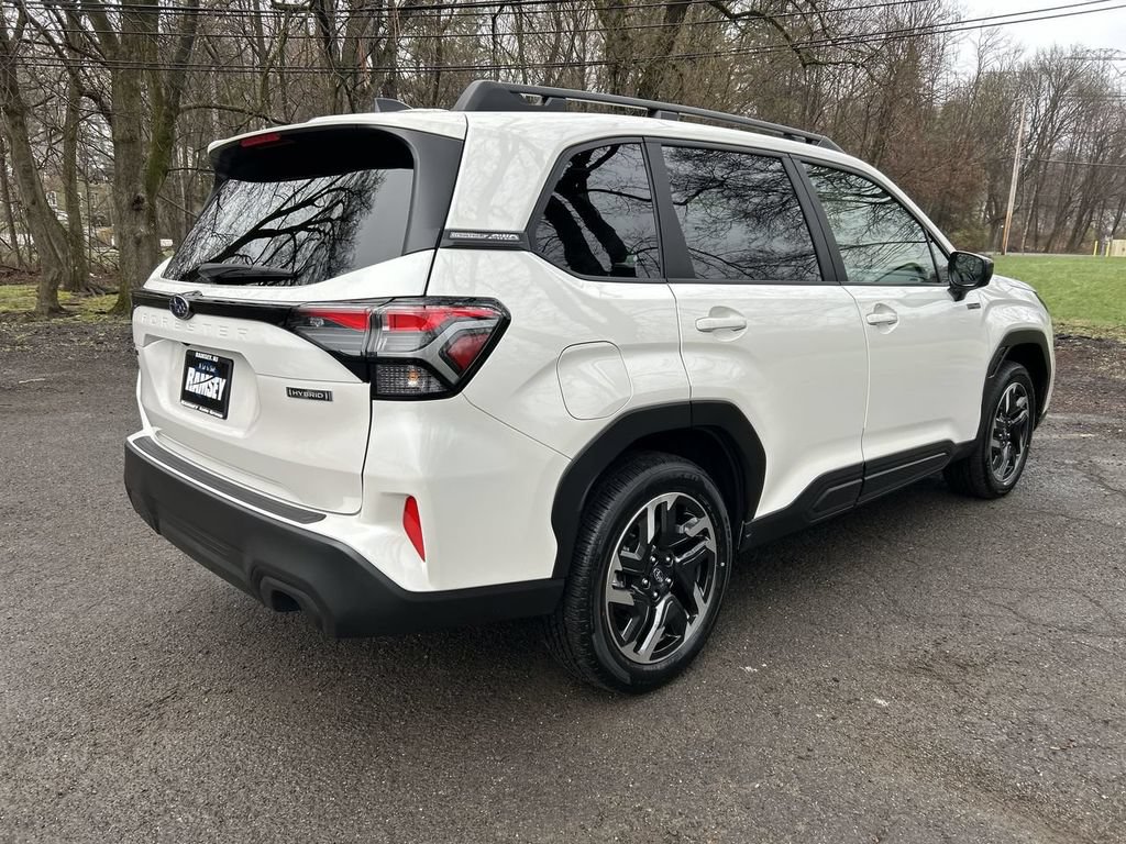 Used 2025 Subaru Forester Premium AWD/4WD image 8