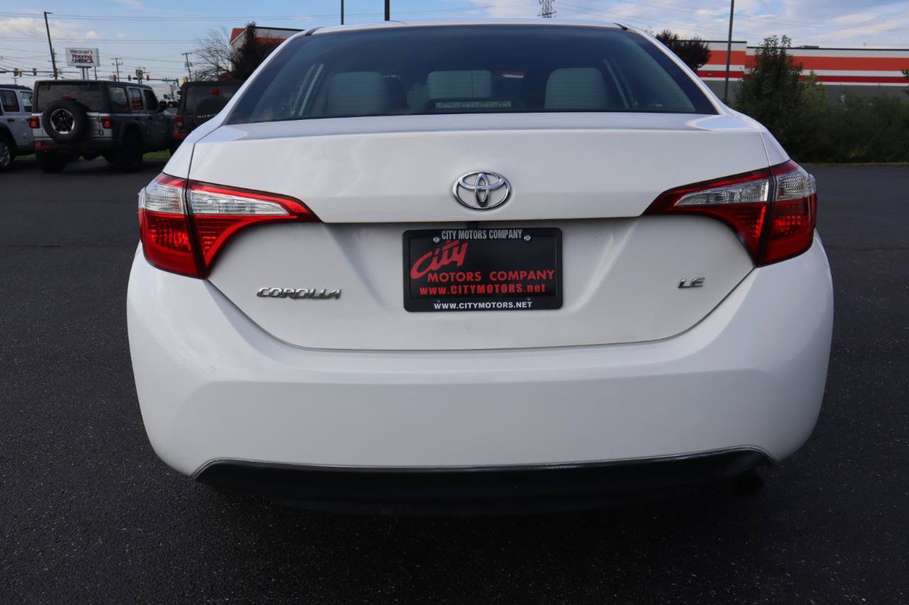 Used 2015 Toyota Corolla LE FWD image 23