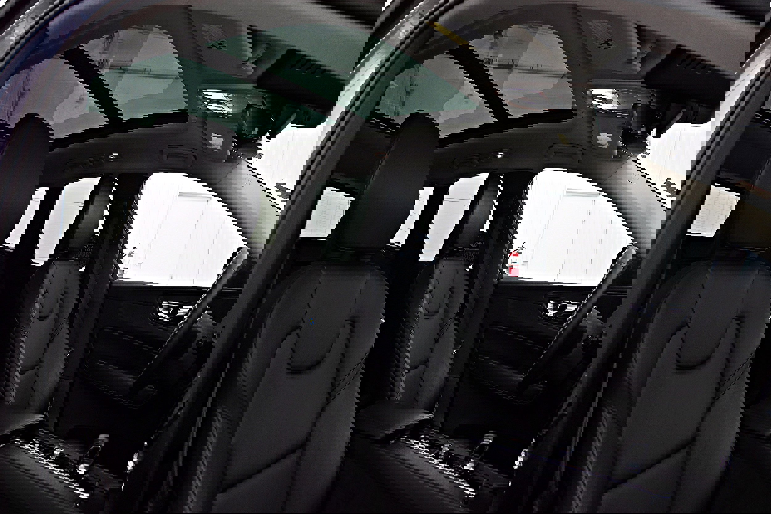 Used 2023 Volvo XC60 B5 Core w/ Climate Package image 25