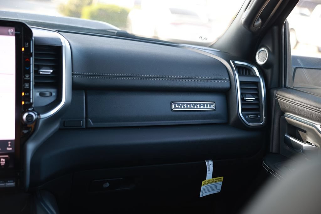 New 2026 RAM 3500 Laramie AWD/4WD image 26