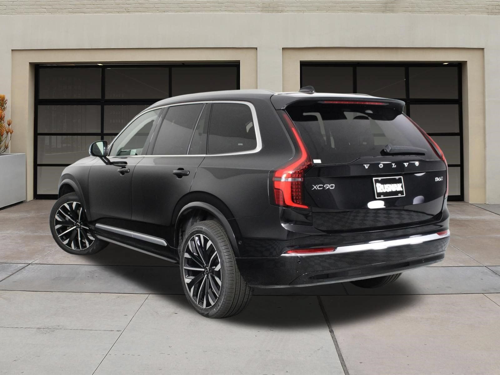 New 2026 Volvo XC90 B6 Plus AWD/4WD image 3
