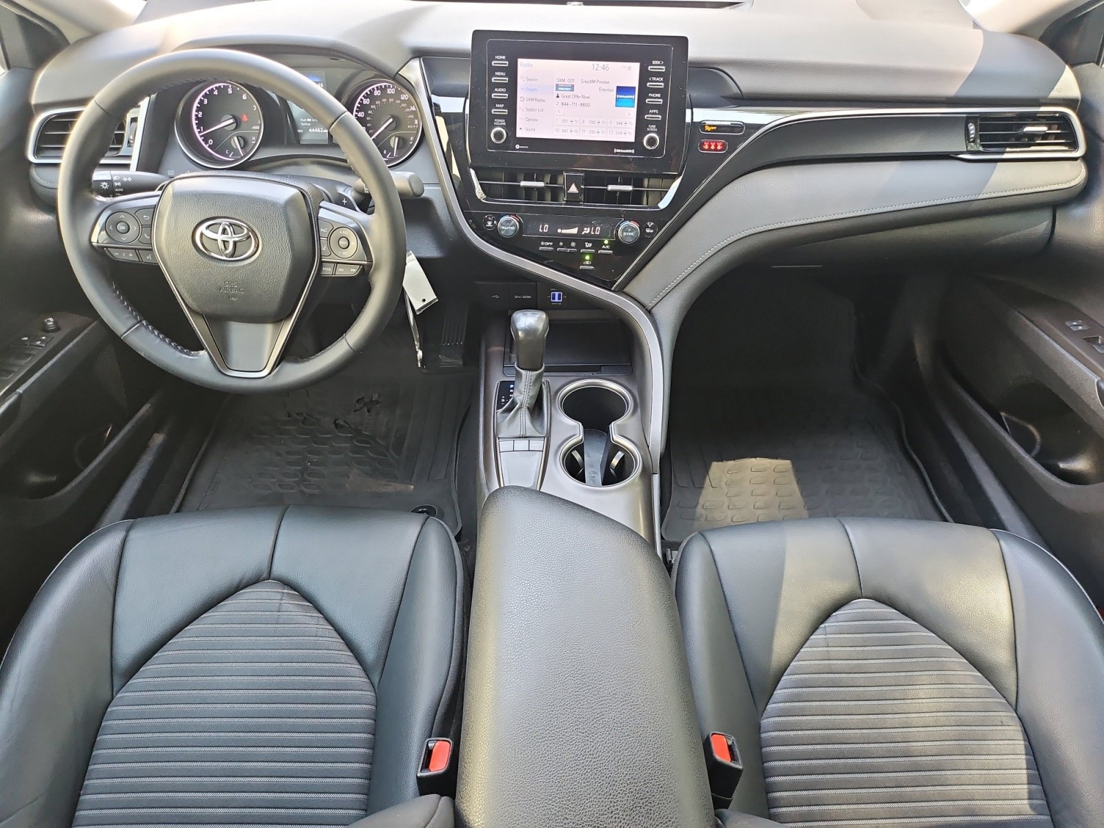 Used 2023 Toyota Camry SE FWD image 16