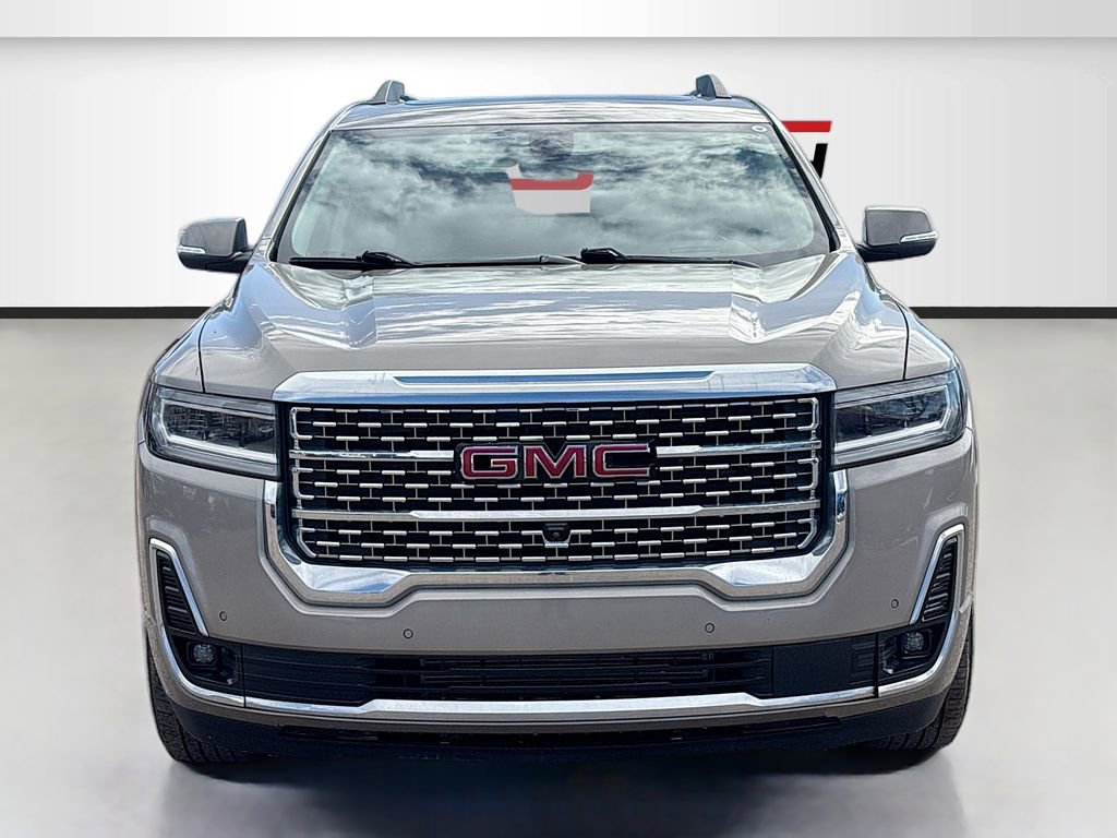 Used 2022 GMC Acadia Denali w/ Denali Ultimate Package image 2