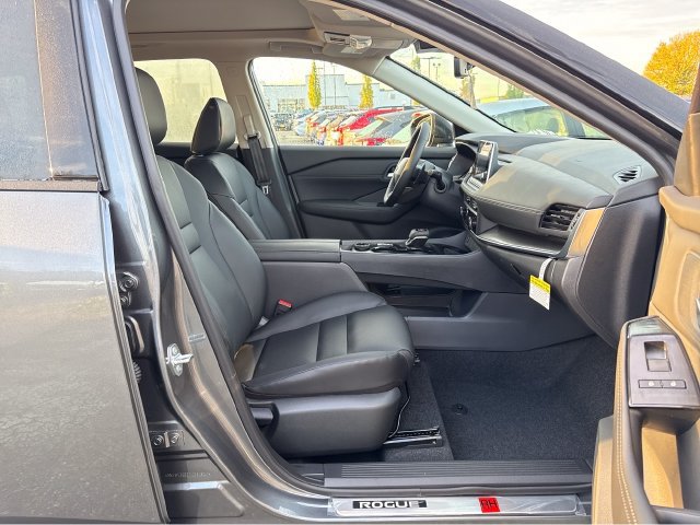 New 2026 Nissan Rogue Dark Armor AWD/4WD image 9