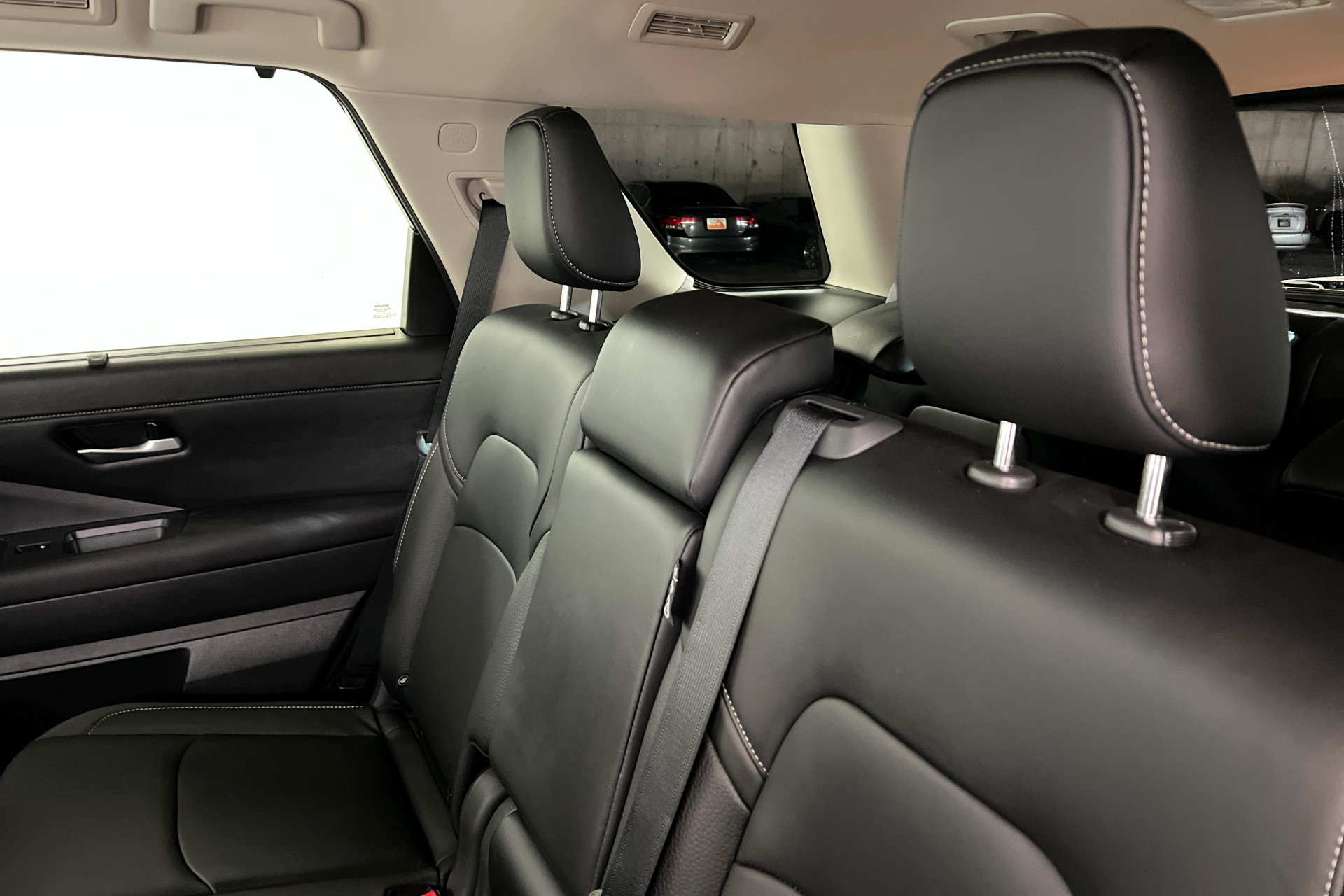 Used 2025 Nissan Pathfinder SL FWD image 22