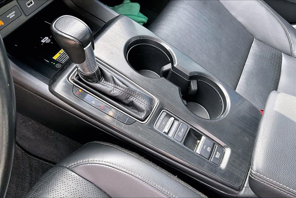 Used 2022 Honda Civic Touring image 13