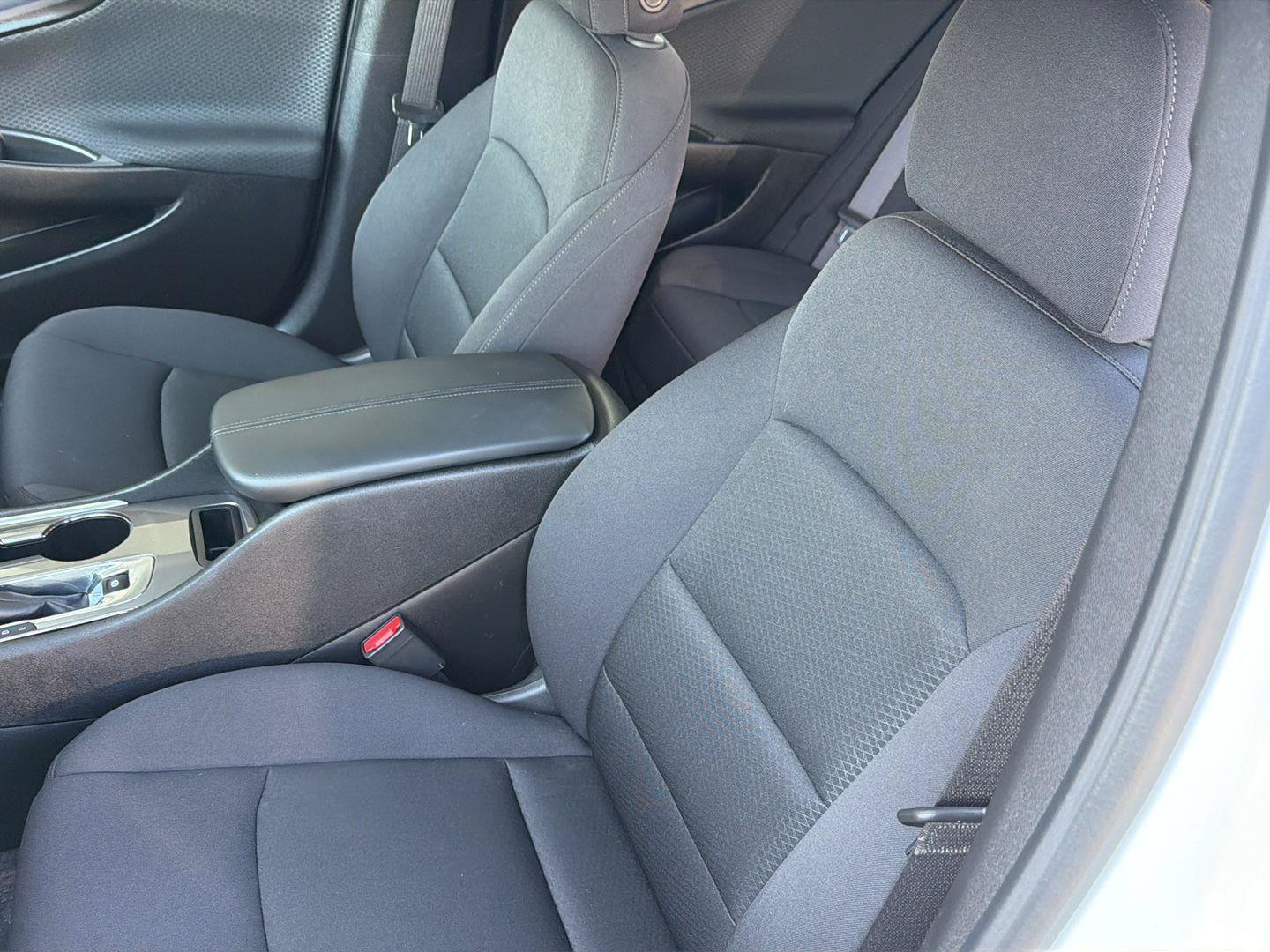 Used 2024 Chevrolet Malibu LT FWD image 28