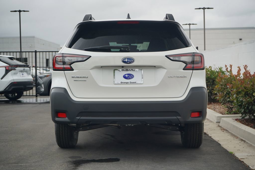 Certified 2025 Subaru Outback Premium image 4