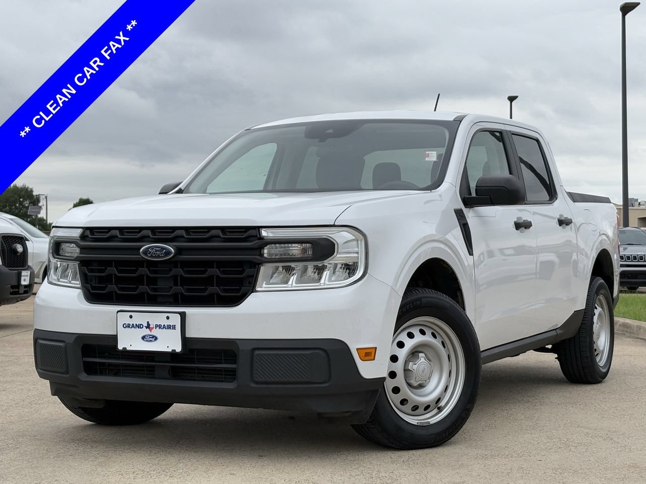Used 2022 Ford Maverick XL FWD image 2
