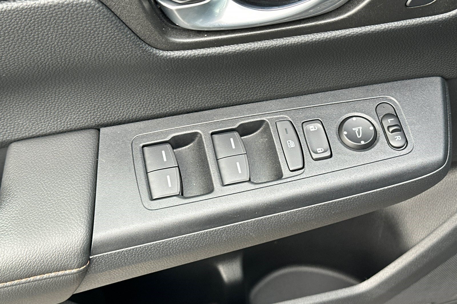 Certified 2024 Honda CR-V Sport-L image 14