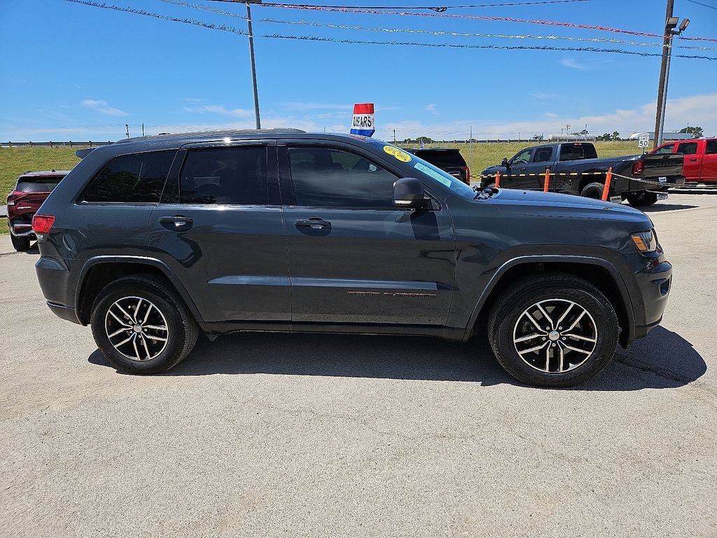 Used 2017 Jeep Grand Cherokee Trailhawk AWD/4WD image 9